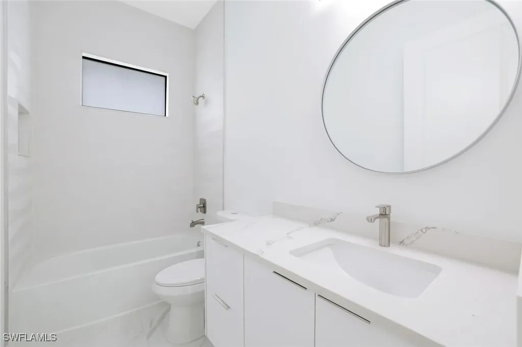 1068 16th Street NE Naples FL 34120
