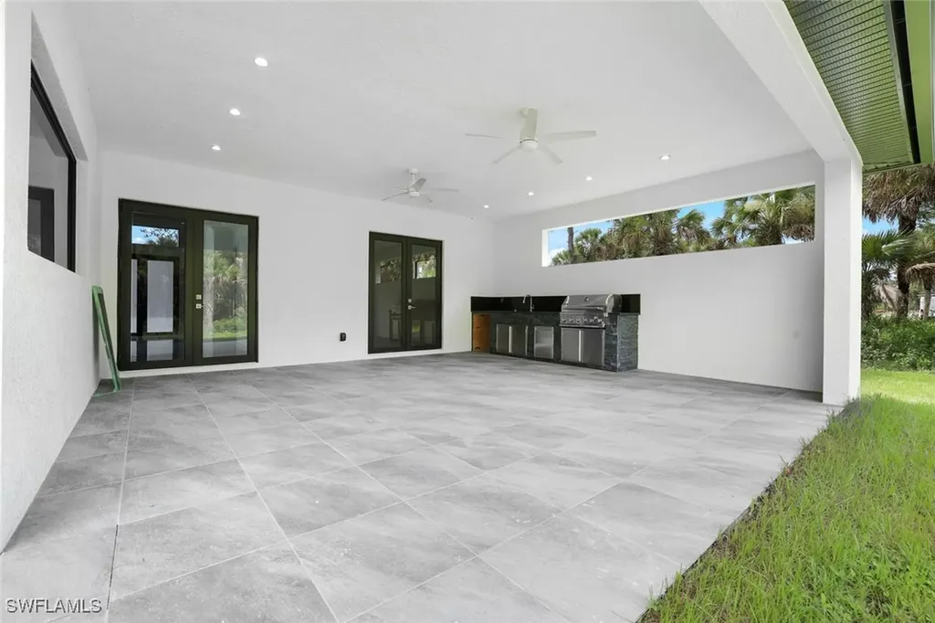 1068 16th Street NE Naples FL 34120