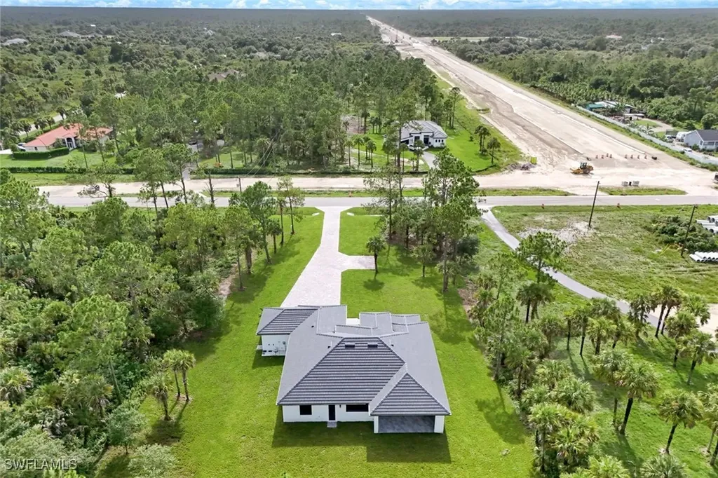 1068 16th Street NE Naples FL 34120