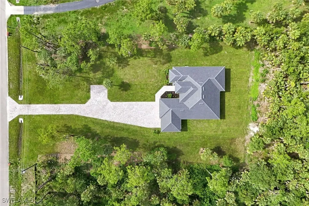 1068 16th Street NE Naples FL 34120