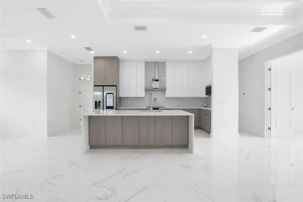 1068 16th Street NE Naples FL 34120