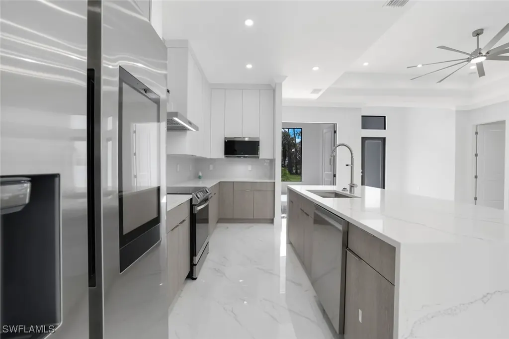 1068 16th Street NE Naples FL 34120