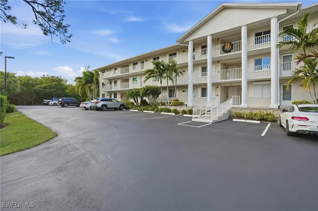 3021 Sandpiper Bay Circle Naples FL 34112