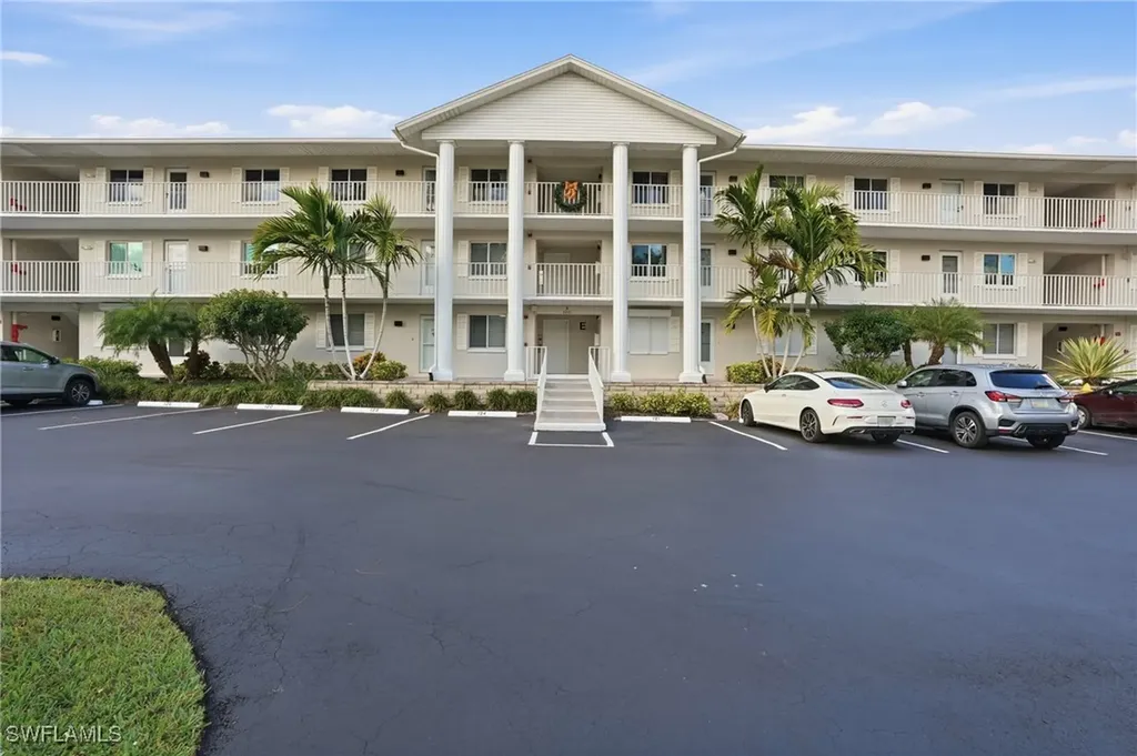 3021 Sandpiper Bay Circle Naples FL 34112