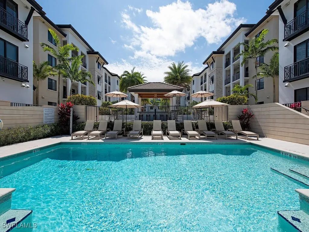 1030 3rd Avenue S Naples FL 34102