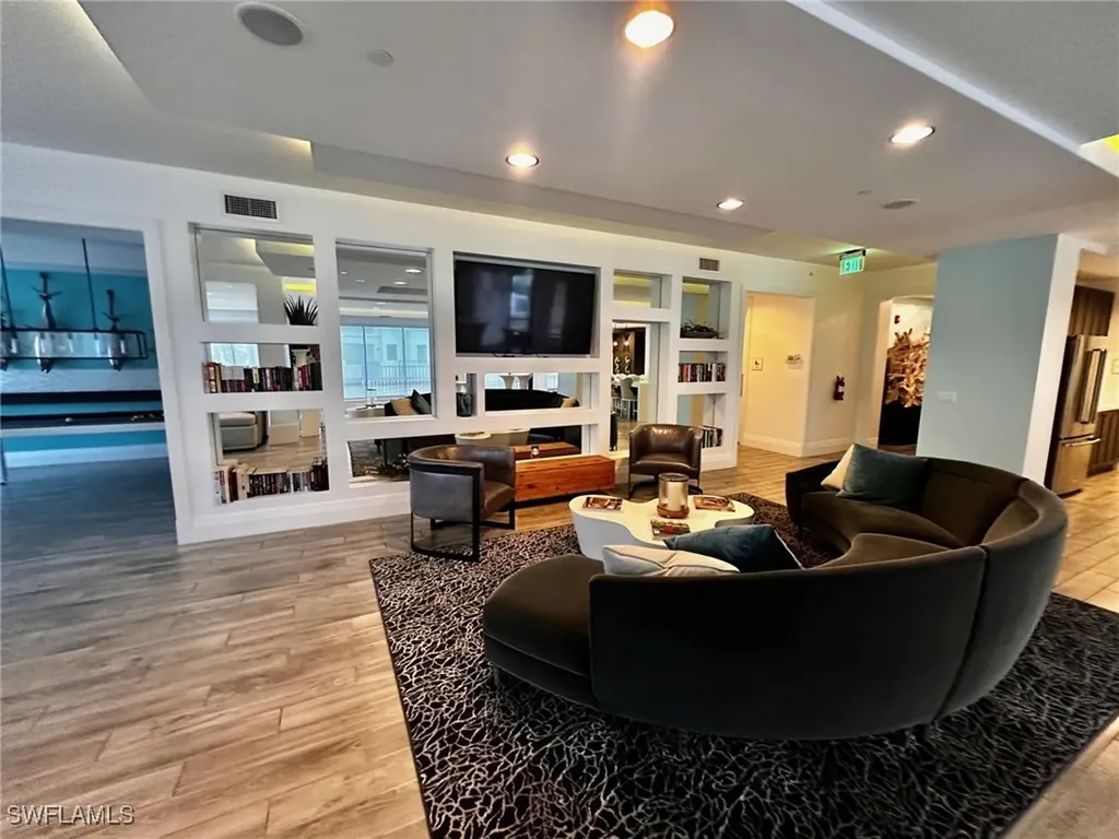 1030 3rd Avenue S Naples FL 34102