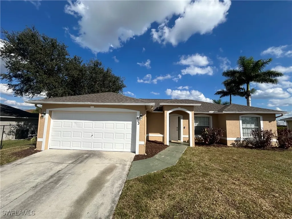 813 SW 10th Place Cape Coral FL 33991