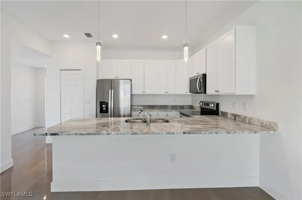 326/328 Limerick Avenue S Lehigh Acres FL 33974