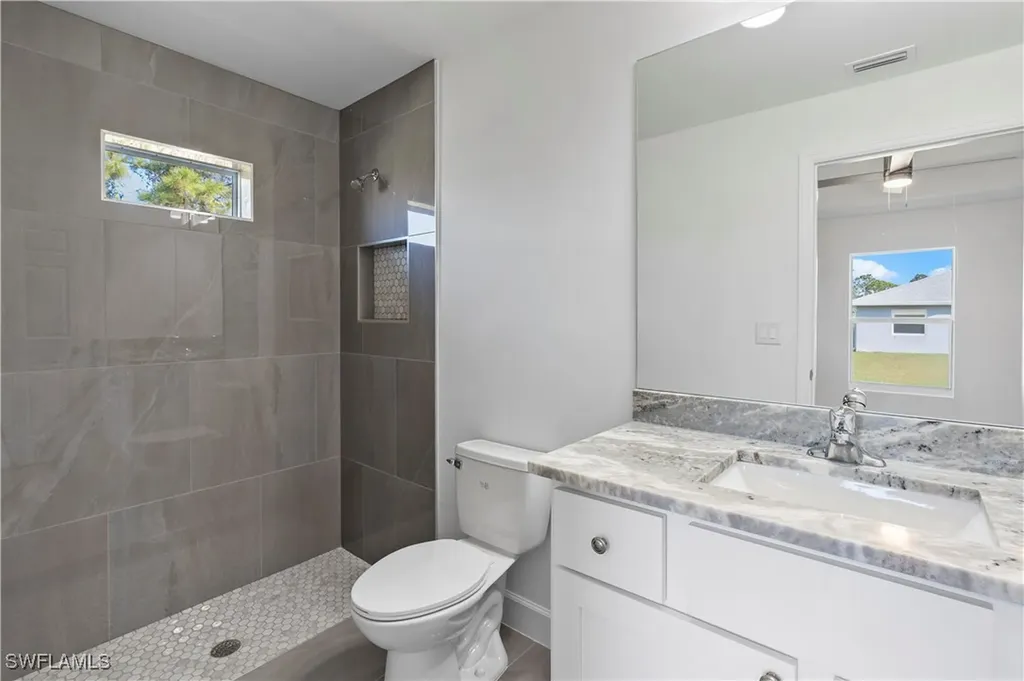 326/328 Limerick Avenue S Lehigh Acres FL 33974