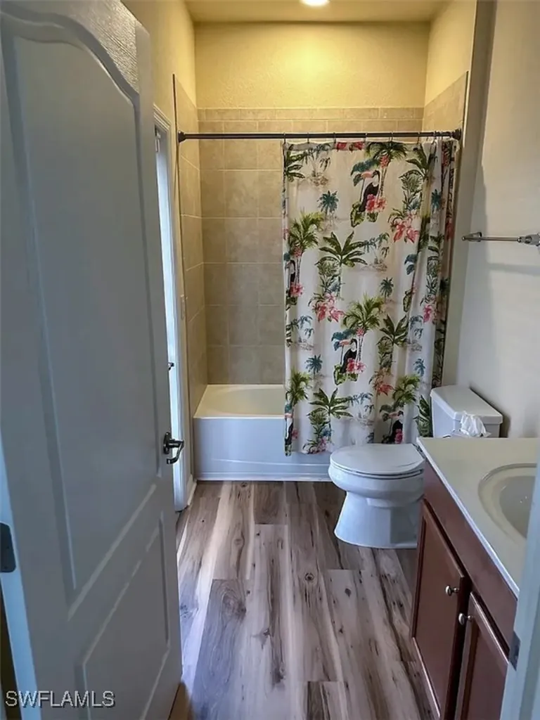 2350 Heydon Circle E Naples FL 34120