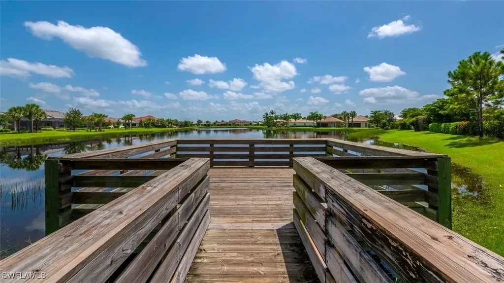 2350 Heydon Circle E Naples FL 34120