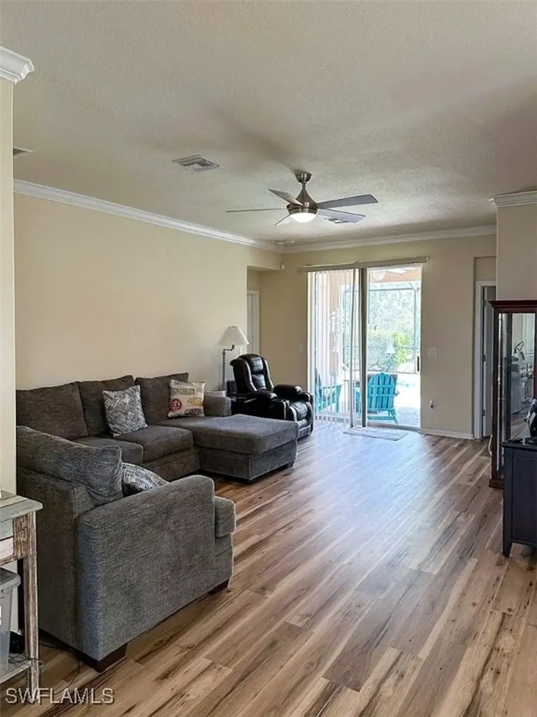 2350 Heydon Circle E Naples FL 34120