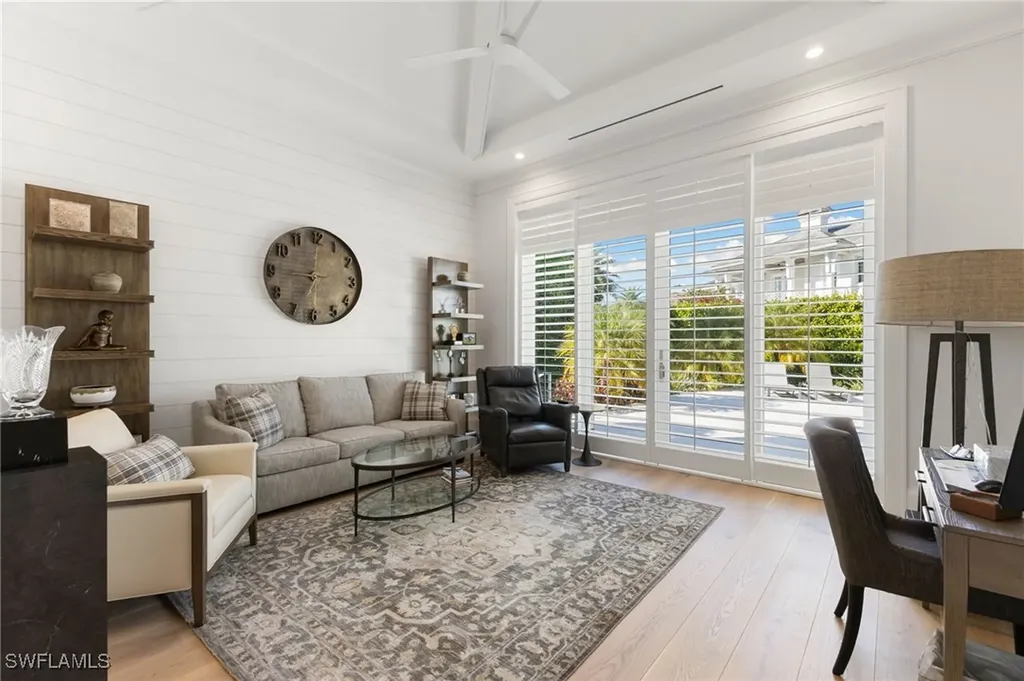 383 Cuddy Court Naples FL 34103