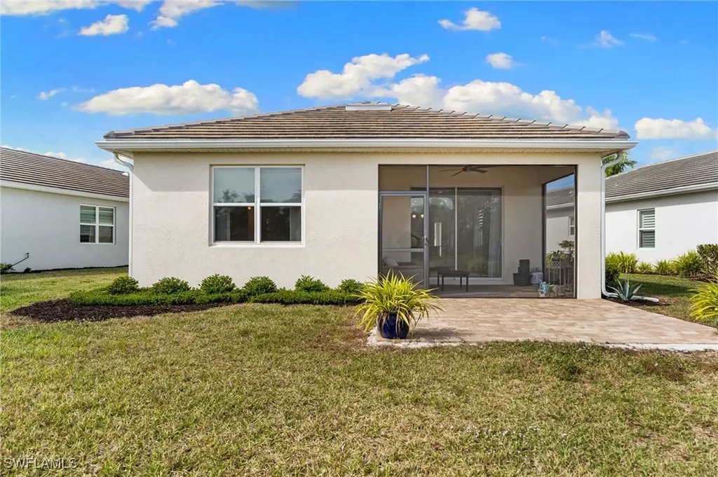 28275 Captiva Shell Loop Bonita Springs FL 34135