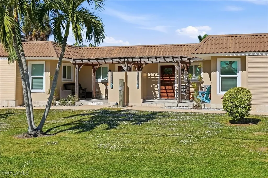 4838/4836 Esplanade Street Bonita Springs FL 34134