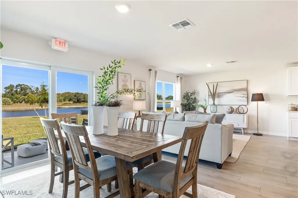 14176 Hemingway Oaks Trail Fort Myers FL 33905