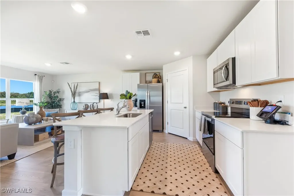 14176 Hemingway Oaks Trail Fort Myers FL 33905