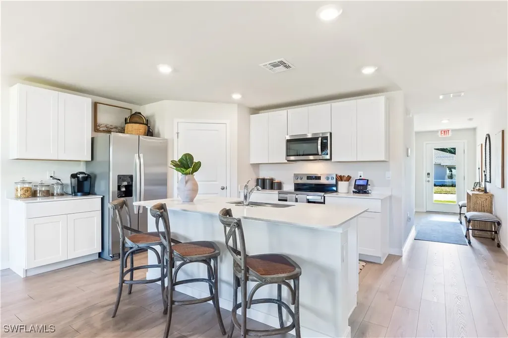 14176 Hemingway Oaks Trail Fort Myers FL 33905
