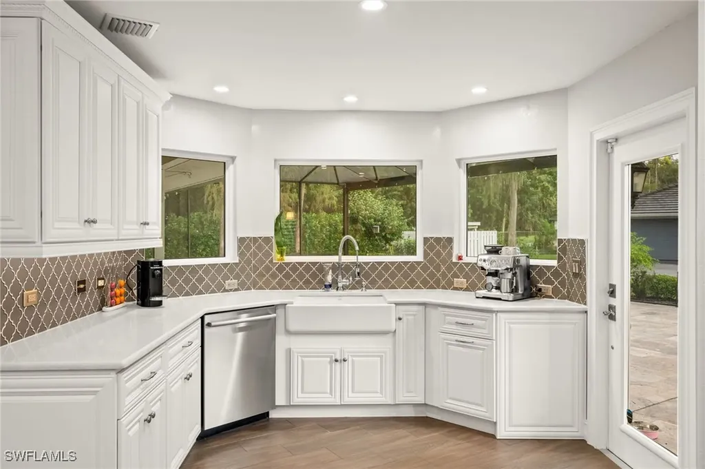 5750 Napa Woods Way Naples FL 34116