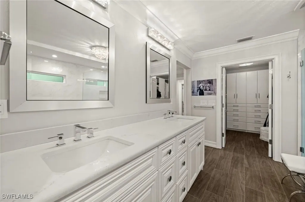 5750 Napa Woods Way Naples FL 34116