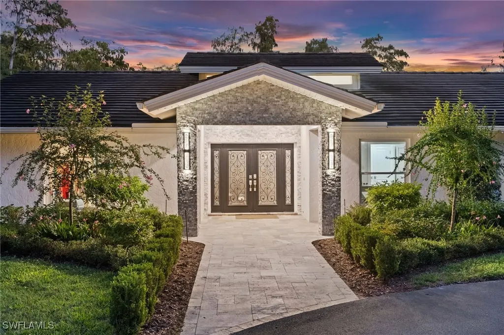 5750 Napa Woods Way Naples FL 34116