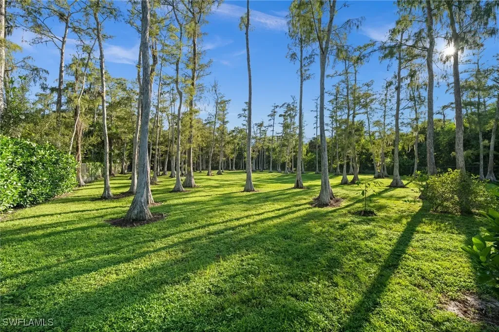 5750 Napa Woods Way Naples FL 34116