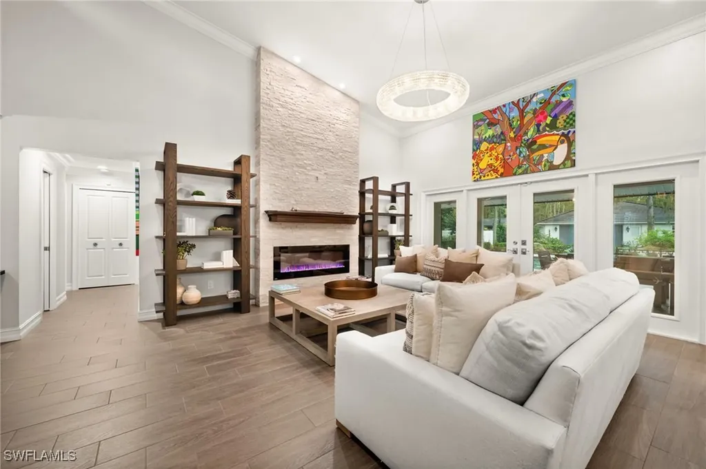 5750 Napa Woods Way Naples FL 34116