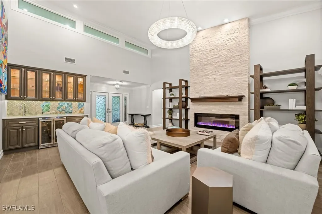 5750 Napa Woods Way Naples FL 34116