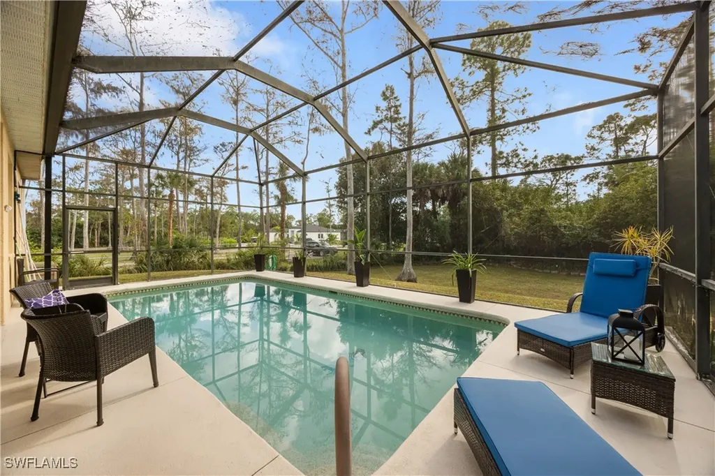 1860 22nd Avenue NE Naples FL 34120