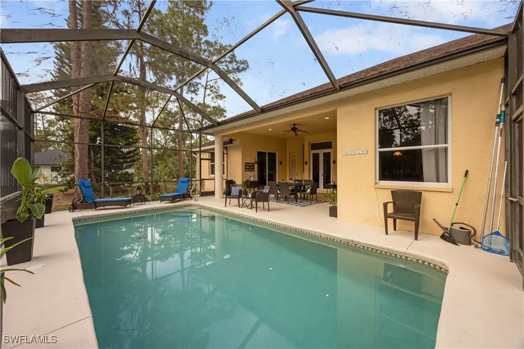 1860 22nd Avenue NE Naples FL 34120