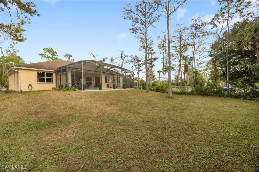 1860 22nd Avenue NE Naples FL 34120