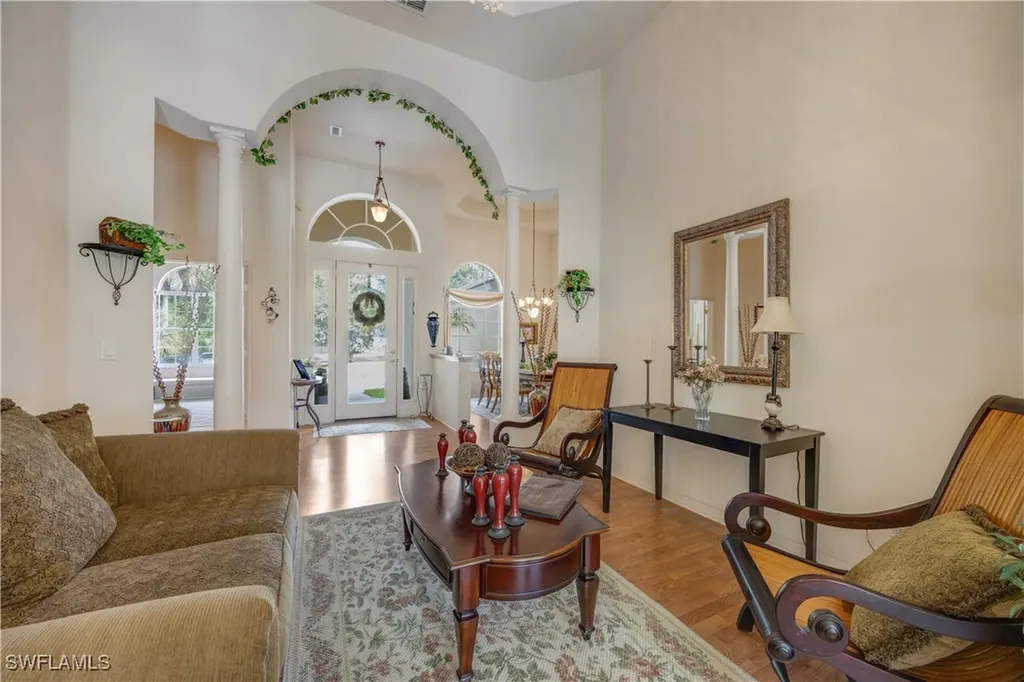 1860 22nd Avenue NE Naples FL 34120