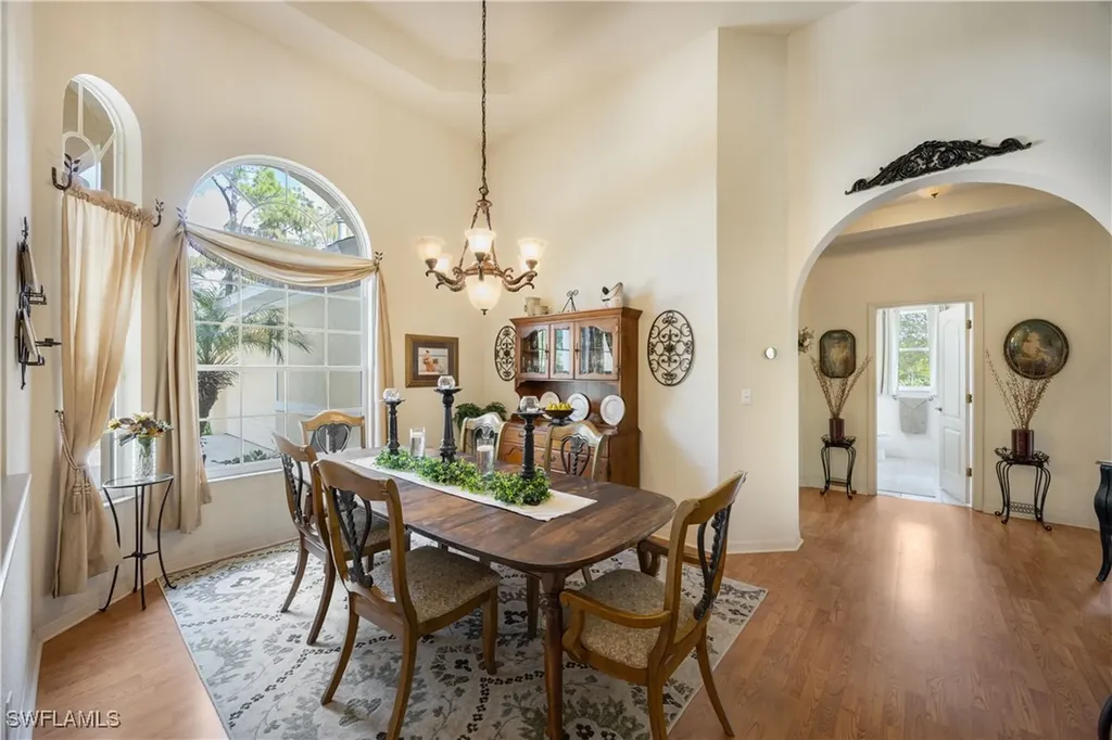 1860 22nd Avenue NE Naples FL 34120