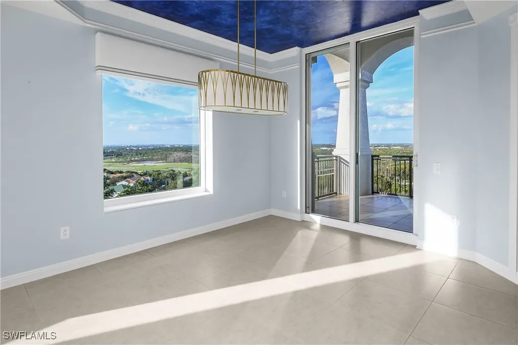 455 Cove Tower Drive Naples FL 34110