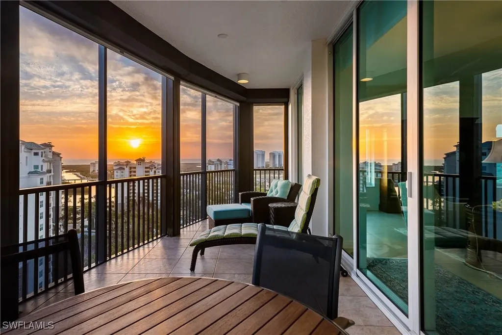 455 Cove Tower Drive Naples FL 34110