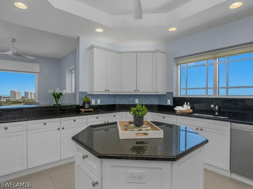 455 Cove Tower Drive Naples FL 34110