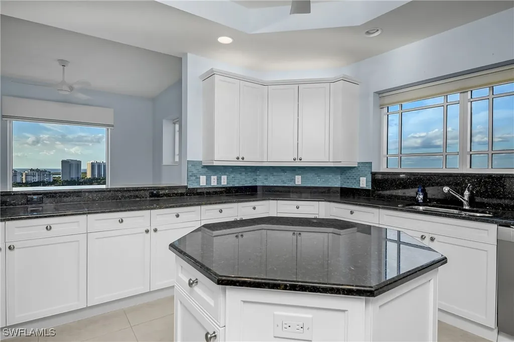 455 Cove Tower Drive Naples FL 34110