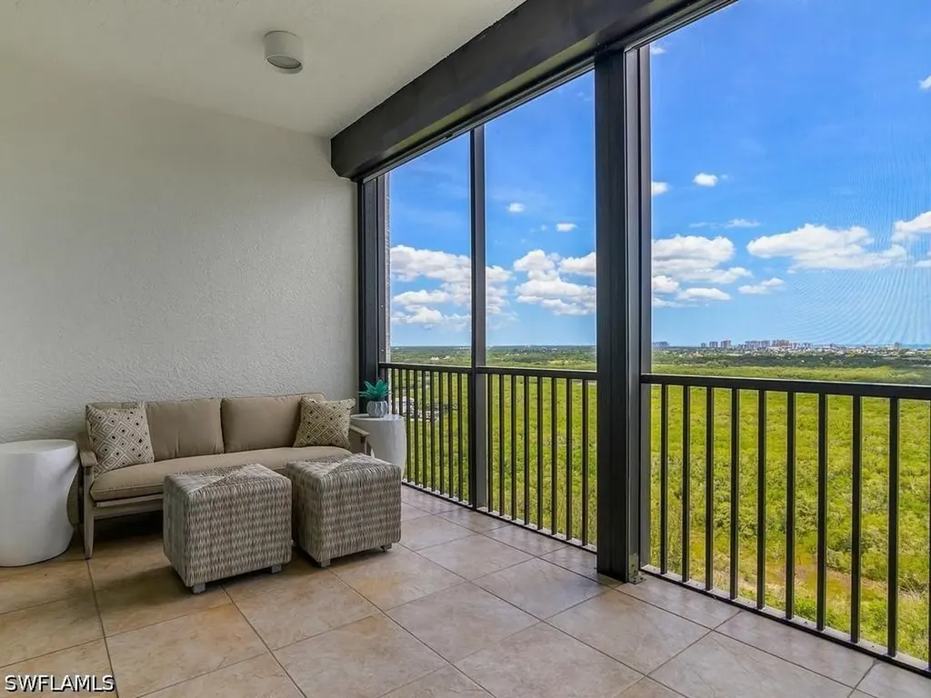455 Cove Tower Drive Naples FL 34110