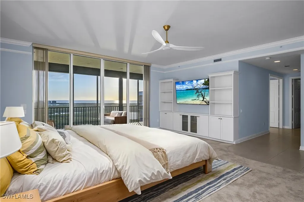 455 Cove Tower Drive Naples FL 34110