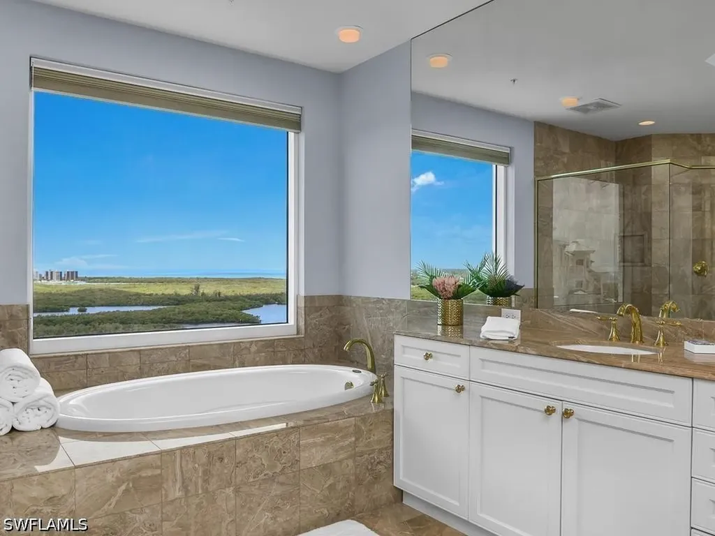 455 Cove Tower Drive Naples FL 34110