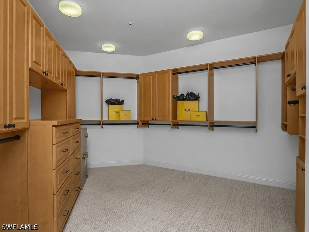 455 Cove Tower Drive Naples FL 34110