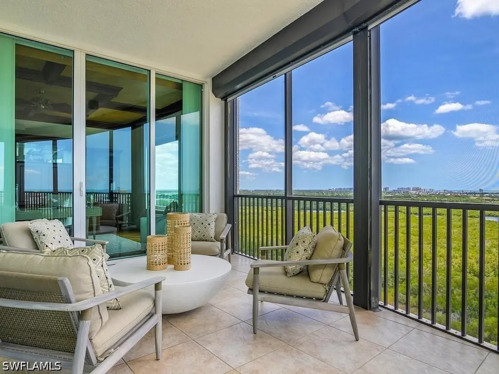 455 Cove Tower Drive Naples FL 34110
