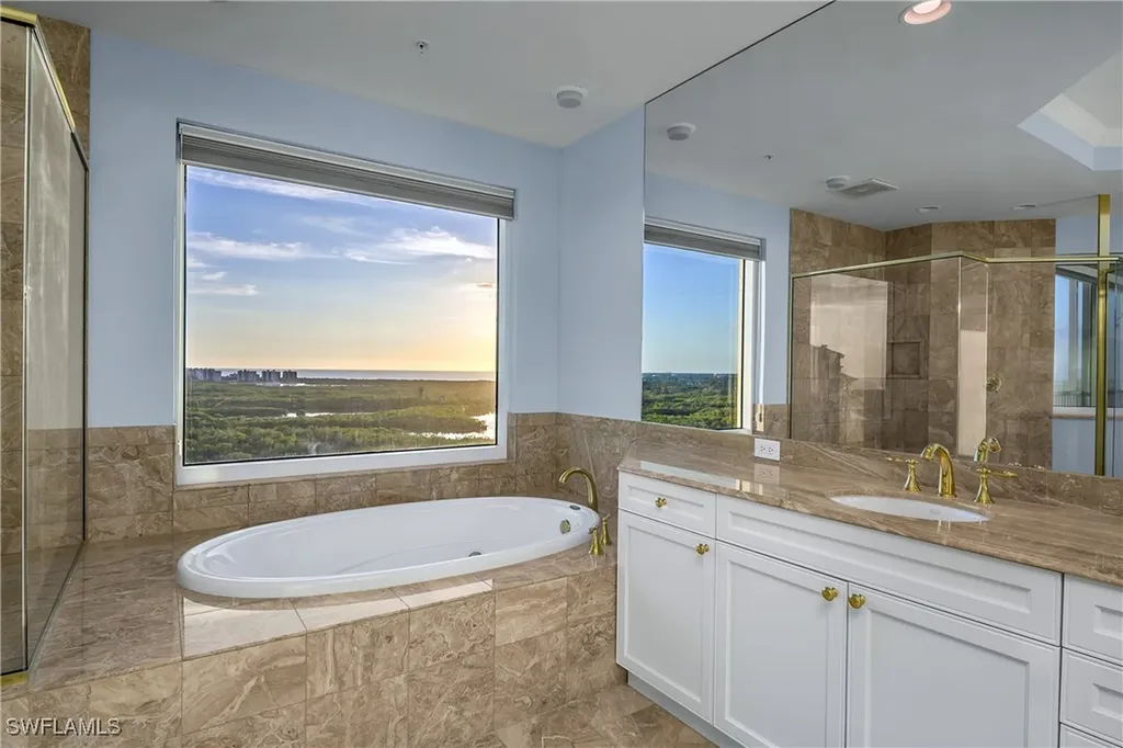 455 Cove Tower Drive Naples FL 34110