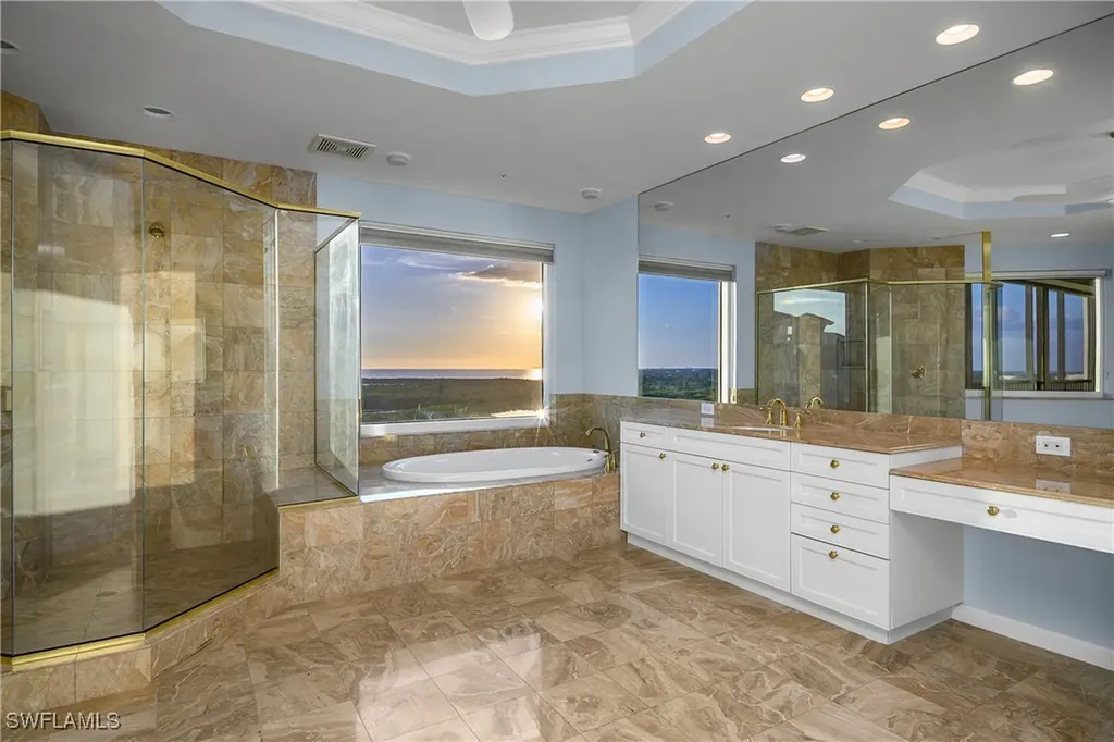 455 Cove Tower Drive Naples FL 34110