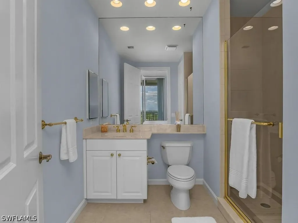 455 Cove Tower Drive Naples FL 34110