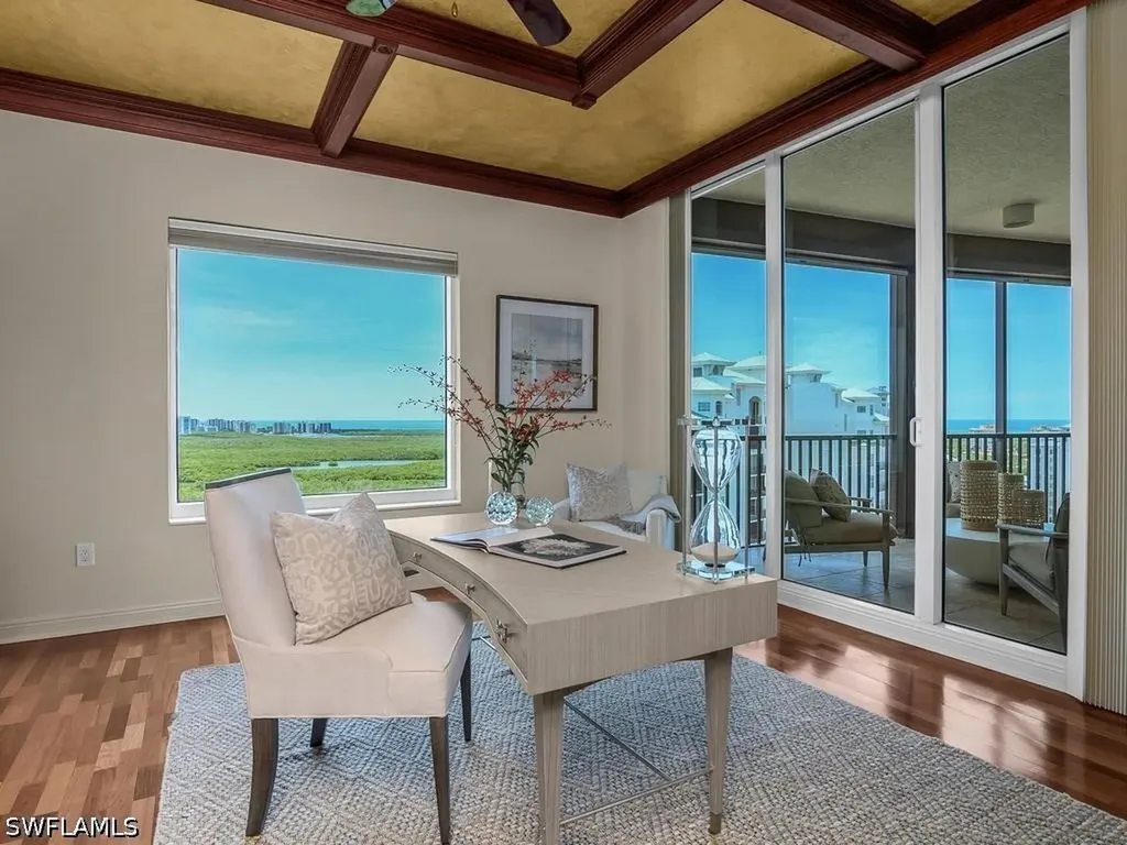 455 Cove Tower Drive Naples FL 34110