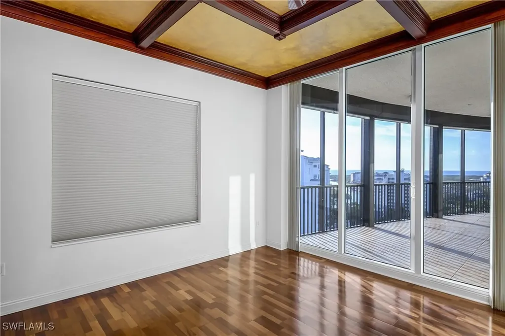 455 Cove Tower Drive Naples FL 34110