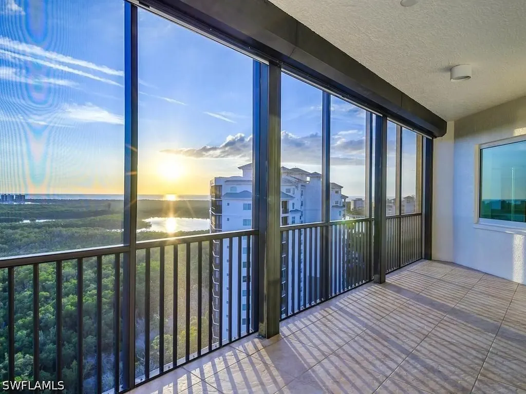 455 Cove Tower Drive Naples FL 34110