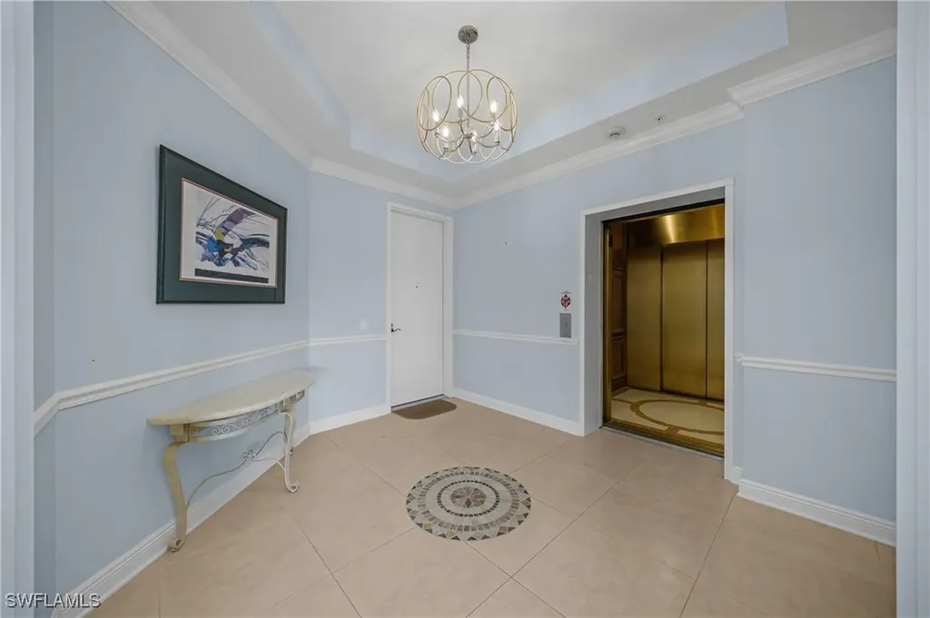 455 Cove Tower Drive Naples FL 34110