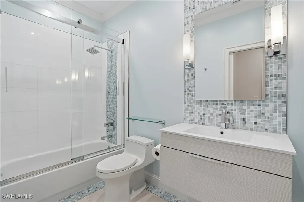 1600 Clermont Drive Naples FL 34109